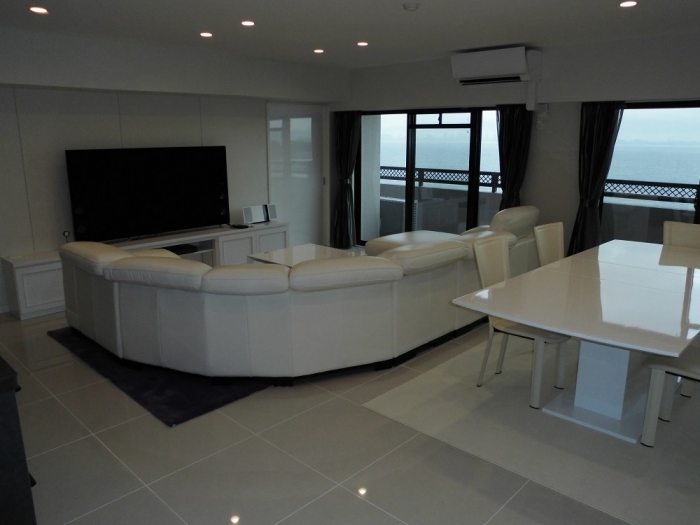 T様邸　リビングリフォーム
海の見える素敵なマンションのリフォームをご紹介！